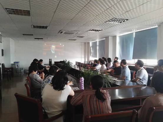 医学部组织观看省十一次党代表大会开幕式直播