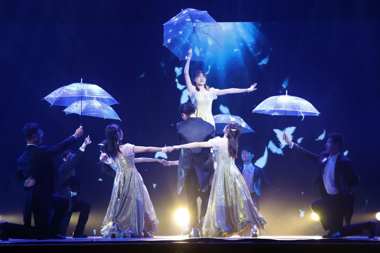 说明: 20211215-交谊舞2-王振宇